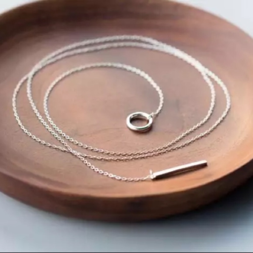 🔴𝟭𝟬/$𝟮𝟱🔴NEW Long Silver Bar Minimalist Drop Necklace - Picture 9 of 14